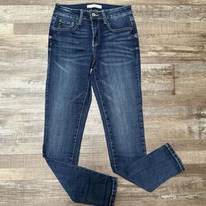 Kancan Skinny jeans size 5/26 Dark Wash Pull On Stretchy comfort EUC